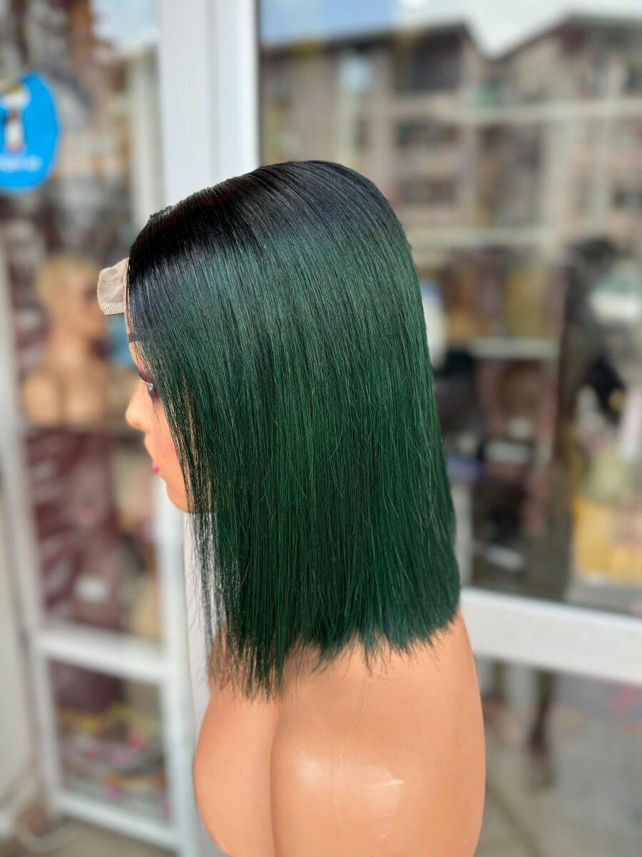 Perruque en Dentelle Verte