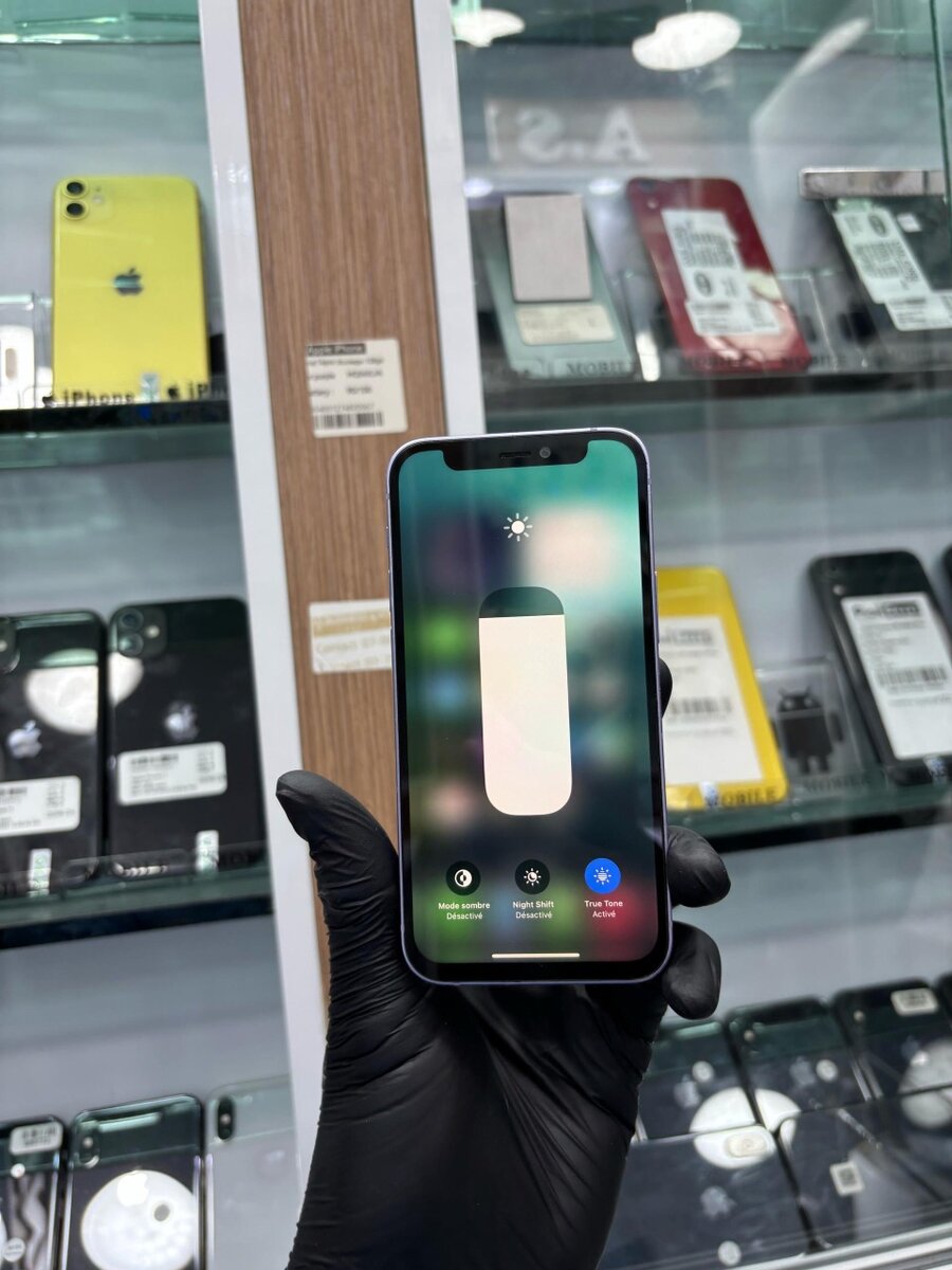 iPhone 12 simple sans Face ID