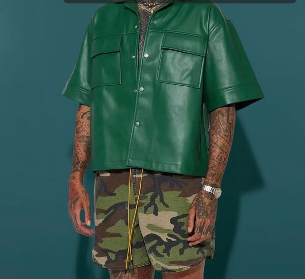 Veste en cuir vert élégante