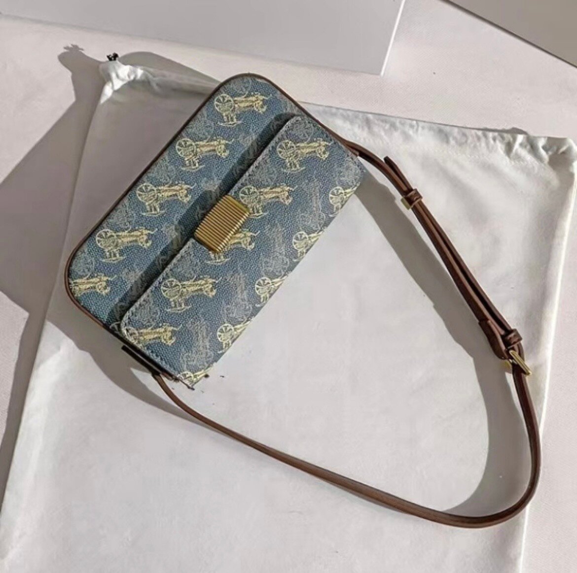 Sac bandoulière élégant femme