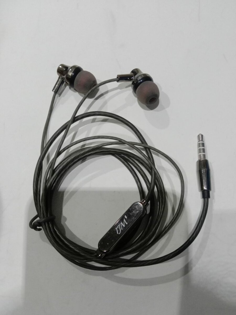 Ijm stereo earphones