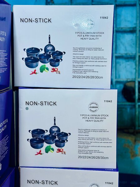 Casseroles anti adhésive