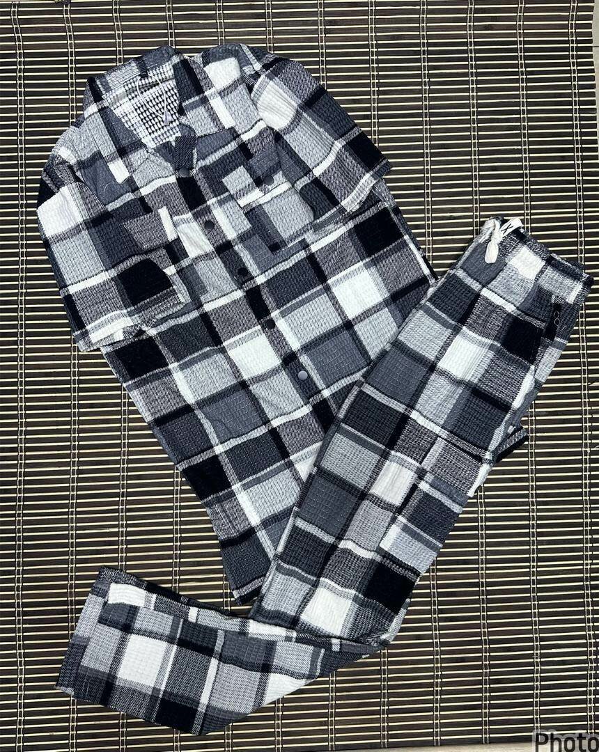 Pyjama en flanelle à carreaux