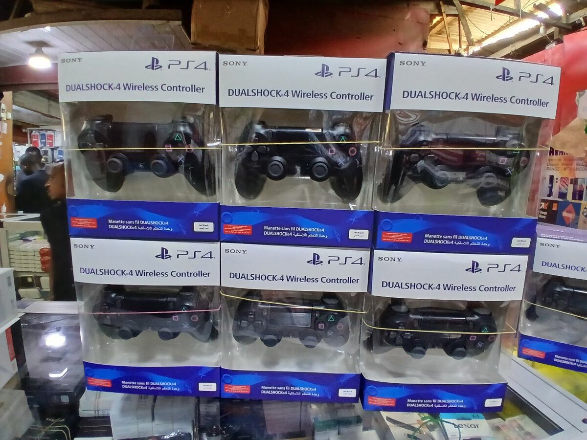 Manette sans fil Sony DualShock 4