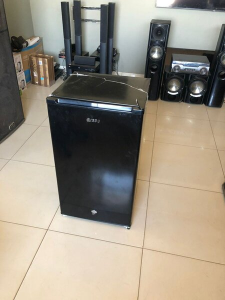 Spj mini fridge