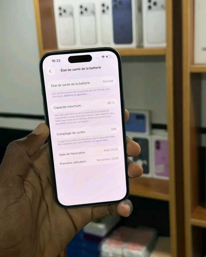 iPhone Bleu 128GB Neuf