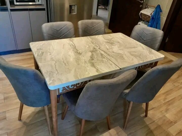 Table à manger moderne 6 places