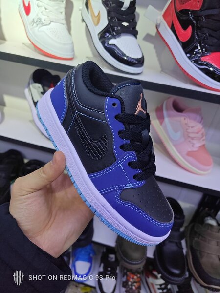 Детская обувь