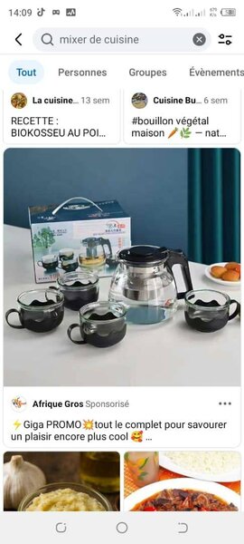 Service à thé en verre avec 4 tasses