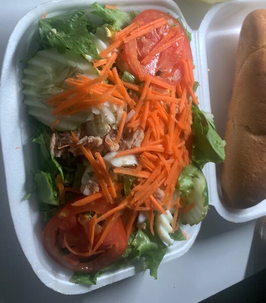 Salade Saine et Baguette