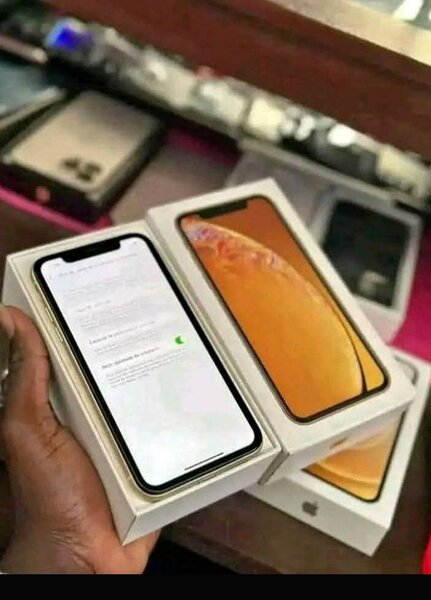 Smartphone performant en jaune