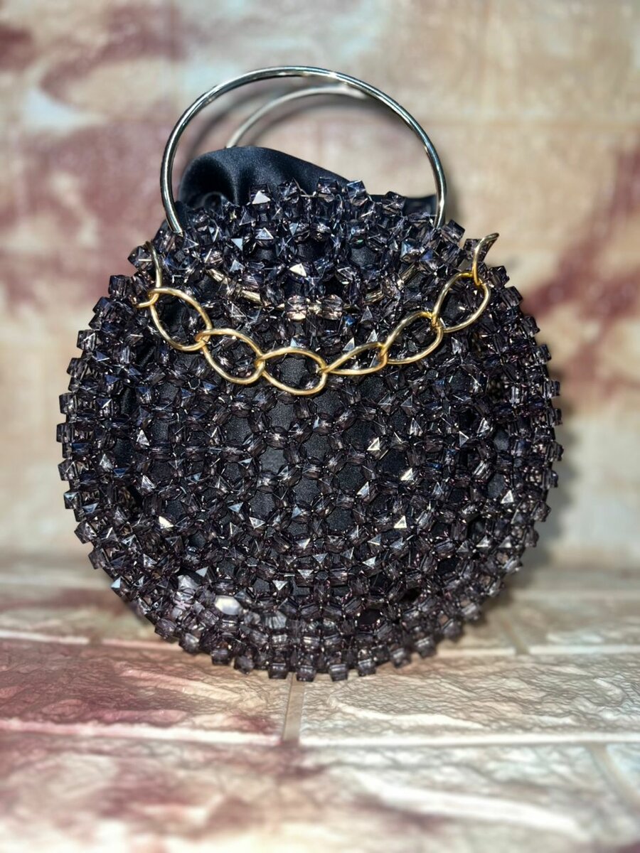 Sac à main perlé chic