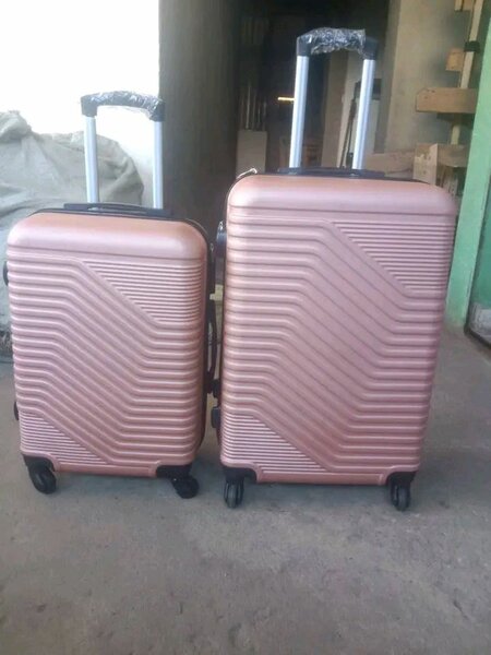 Valises rigides à roulettes