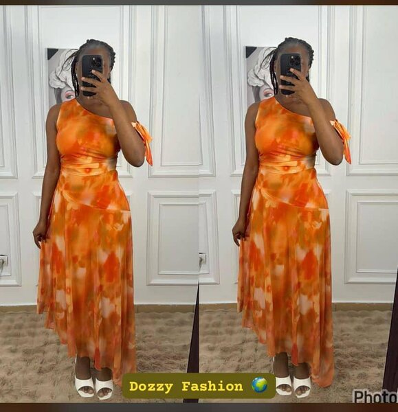 Robe asymétrique orange