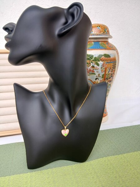 Collier Cœur Doré Élégant