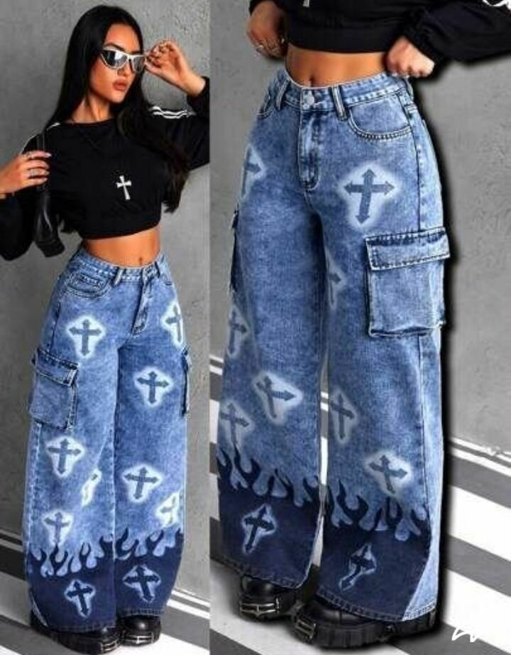 Pantalon cargo en jean imprimé