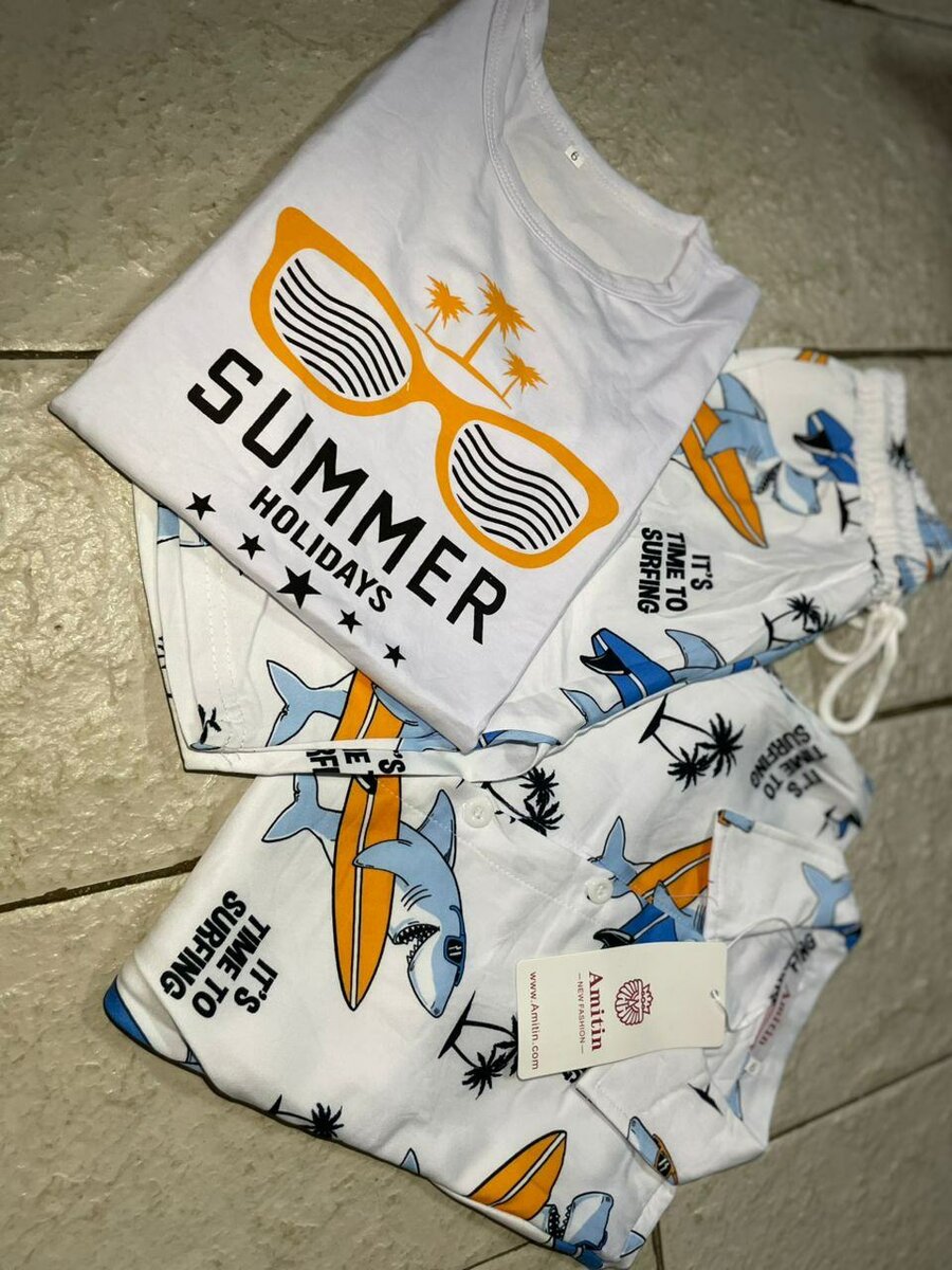 Vêtements chic pour enfants