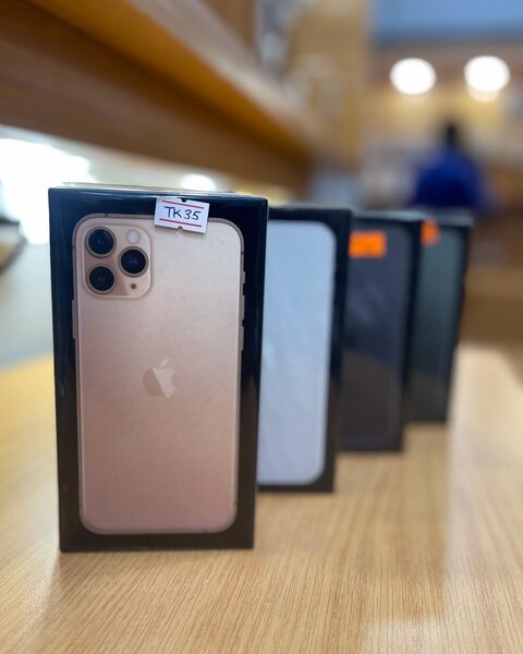 Brand new iPhone 11 Pro Max 256GB