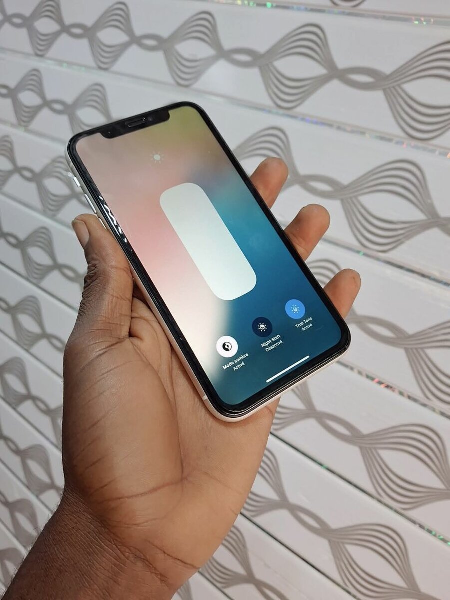 iPhone XR Blanc Débloqué