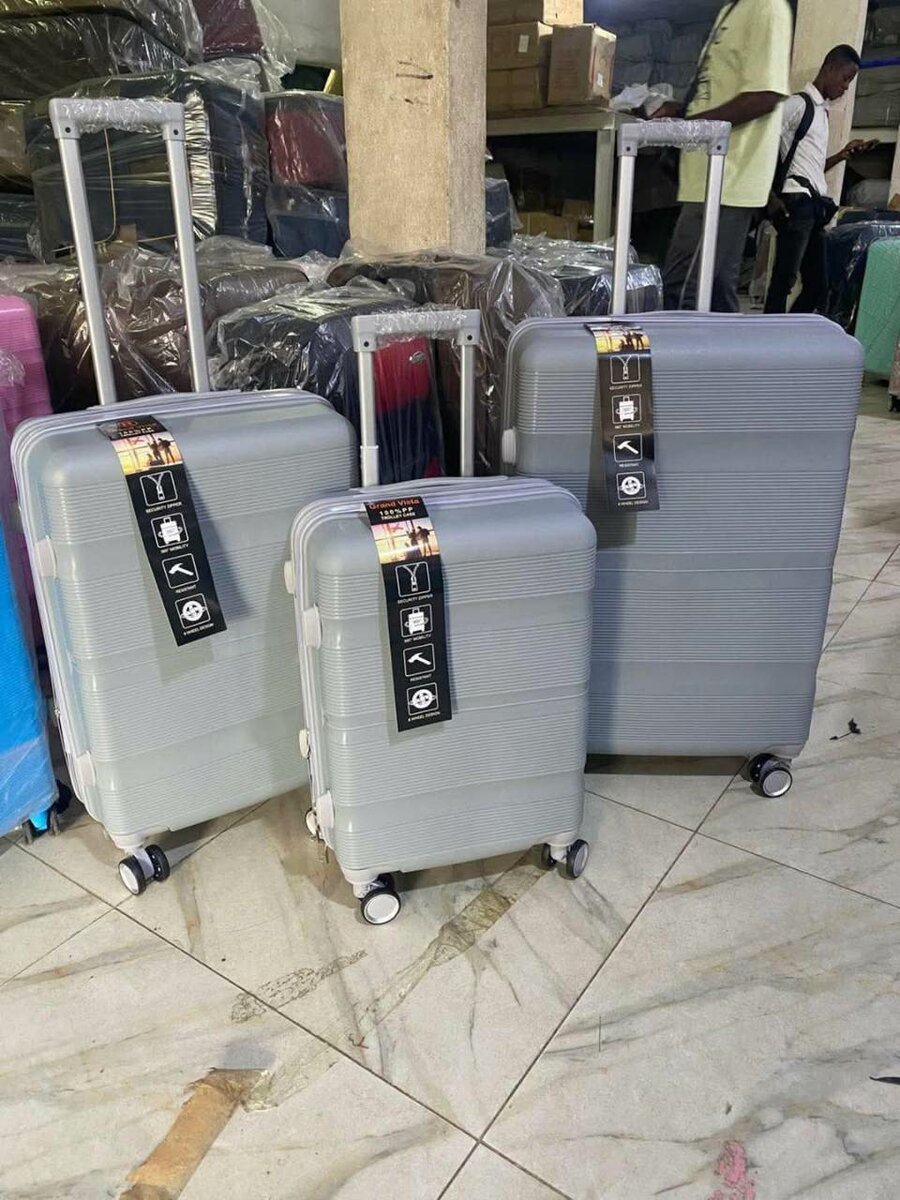 Set de valises à roulettes