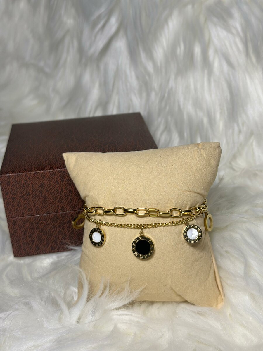 Bracelets élégants dorés