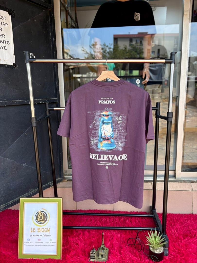 T-shirt unisexe violet à imprimé