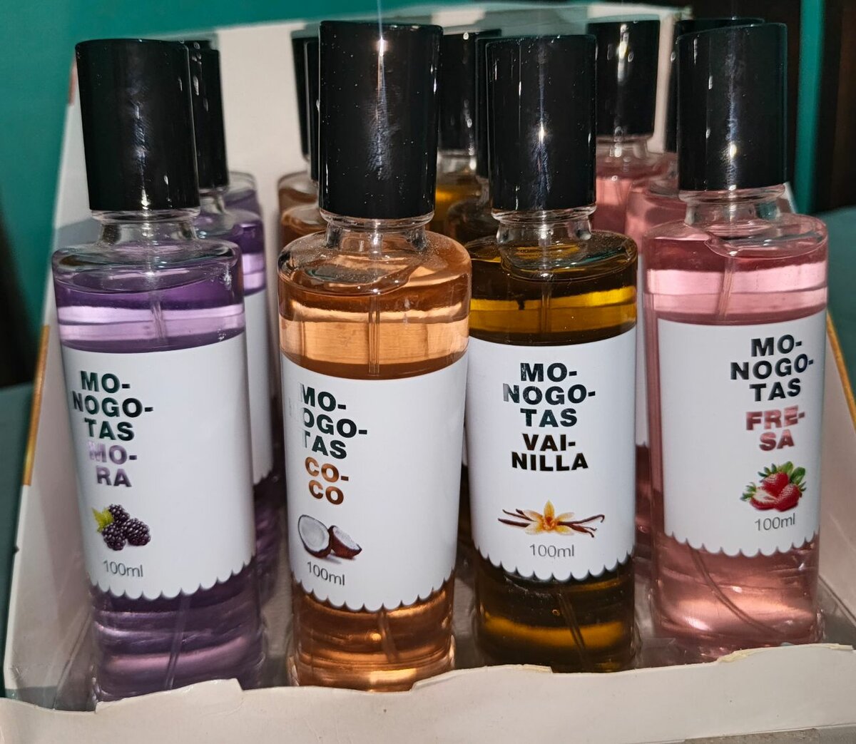 Douzaine de Parfums Monogotas