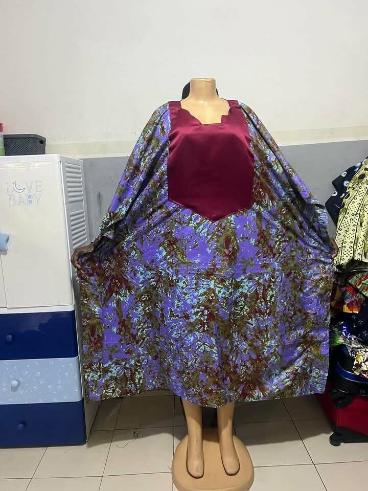 Robe disponible a 8000fr