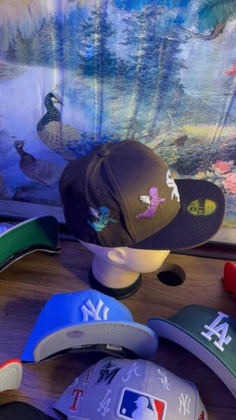 Casquette brodée Snapback