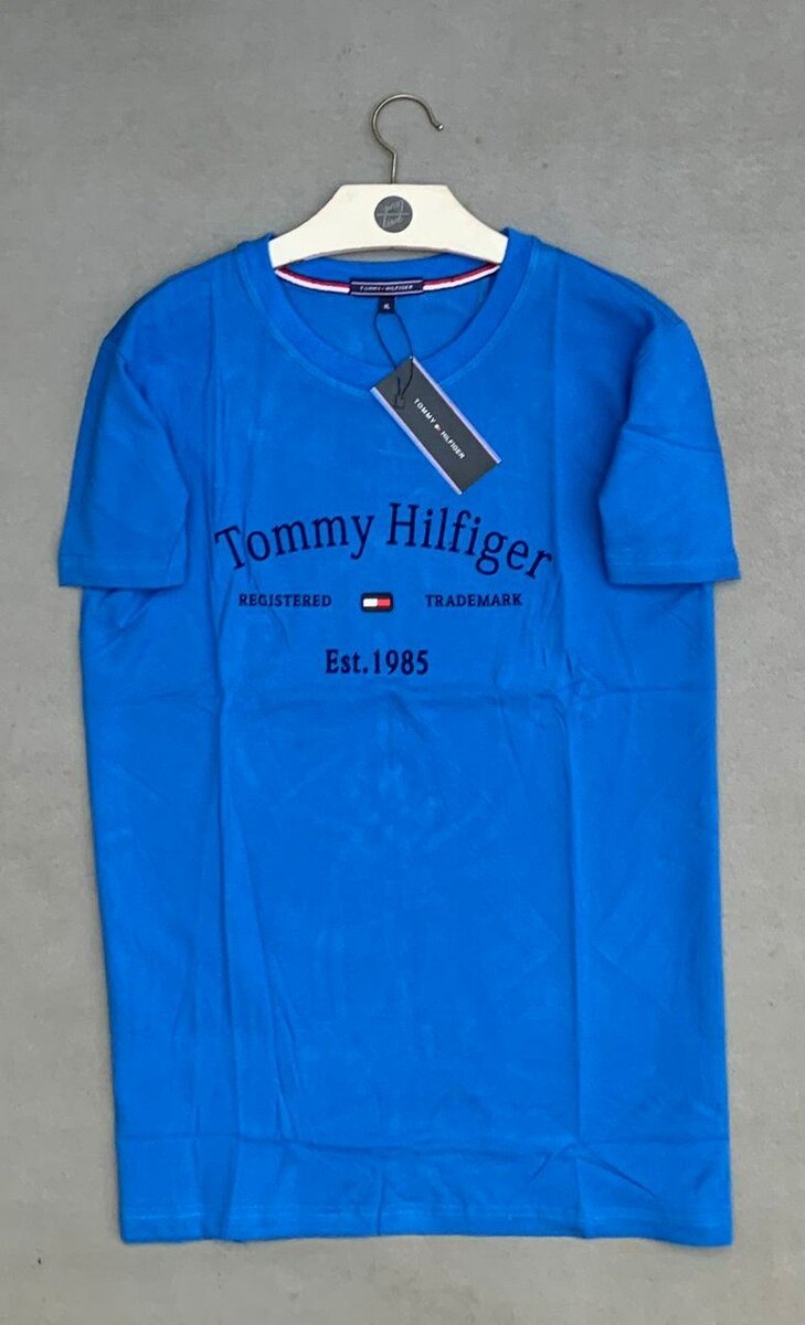 T-shirt homme moderne