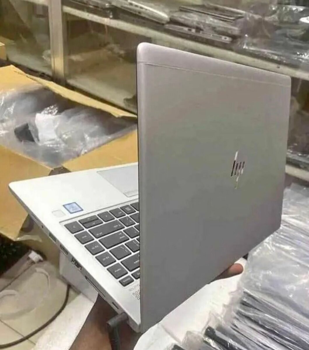 HP Pavilion Laptop 14"