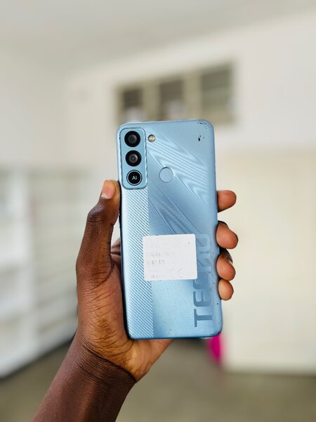 Tecno pop 5 lite  64gb inbuilt