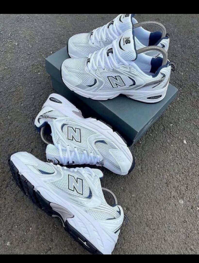 Chaussures de sport blanches unisexes