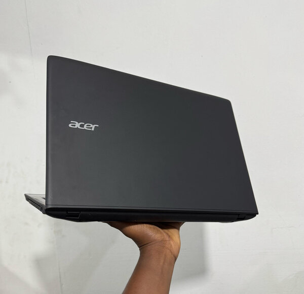 ACER CORE i3 8/500Go
