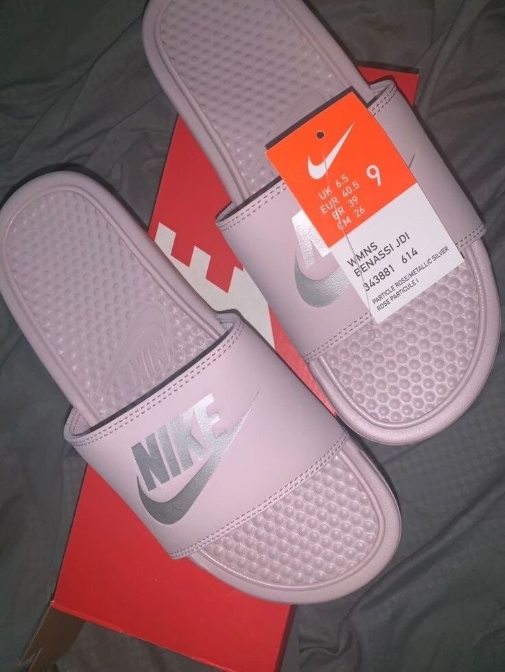 Nike benassi