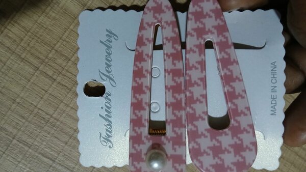 Barrettes à motifs roses