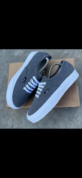 Vans vello