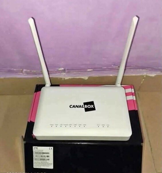 High-Speed WiFi Router CanalBox