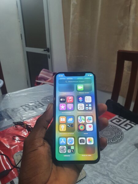 iPhone X 64Go