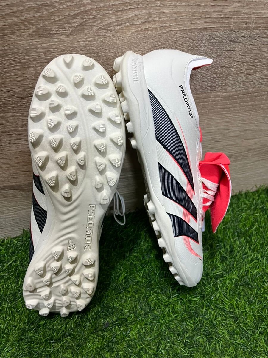 Chaussures de Foot Predator