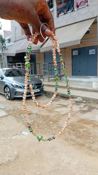 Collier baya pêche papillon