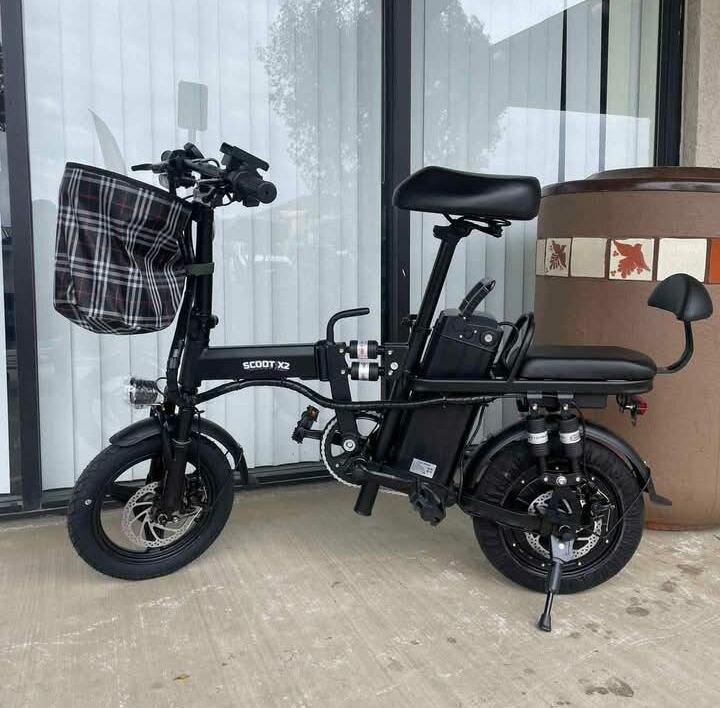 Vélo Électrique Pliable Compact