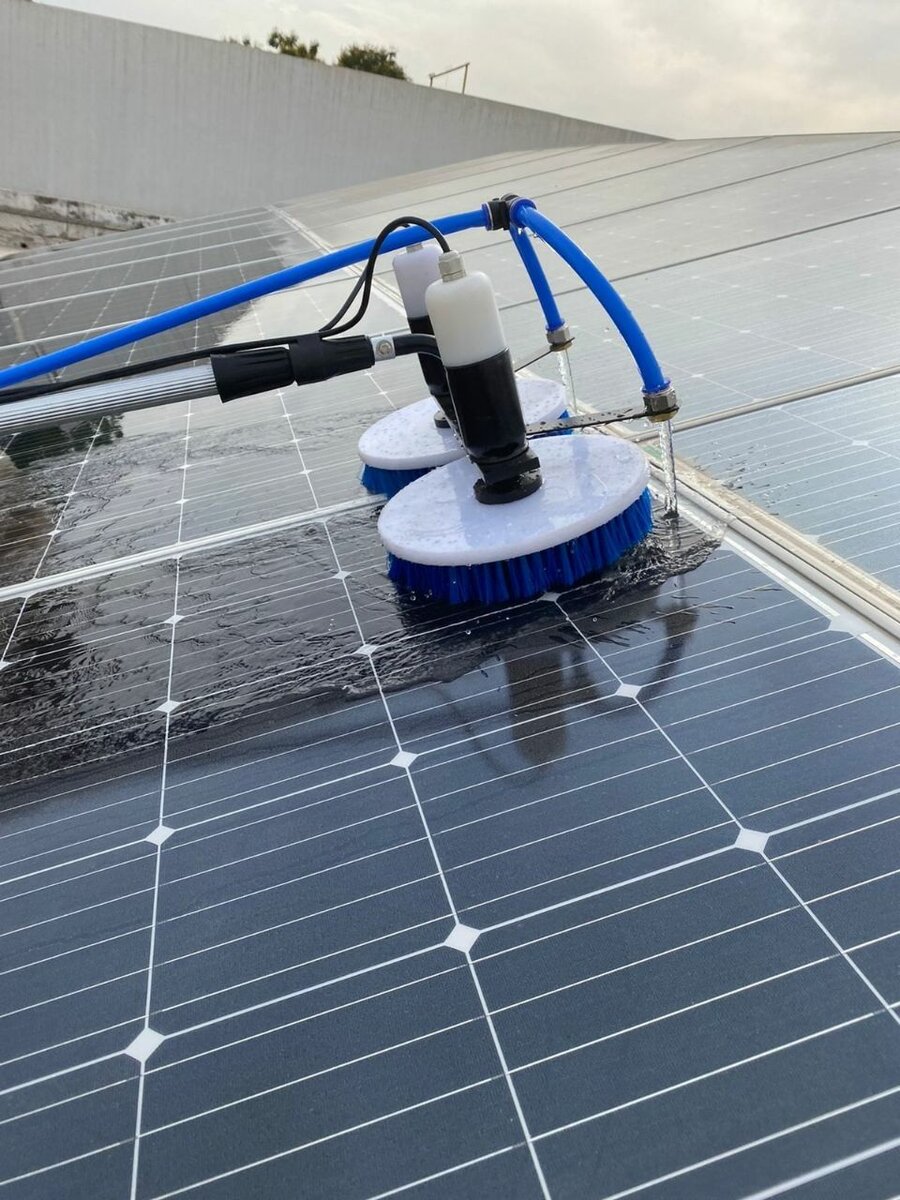 Solar Panel Cleaning Service
