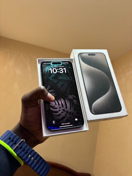 BOXED Phone 15pro max 256GB