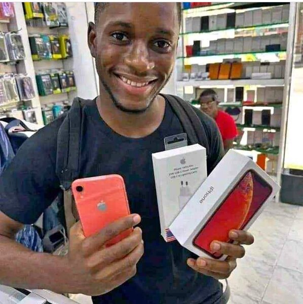 iPhone XR and 11 and 12gig257