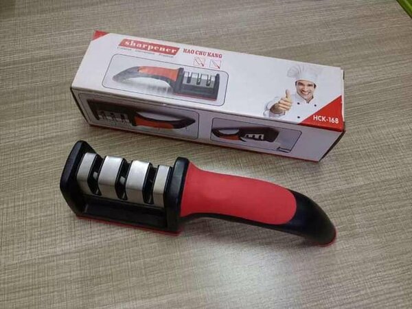 Knife sharpener