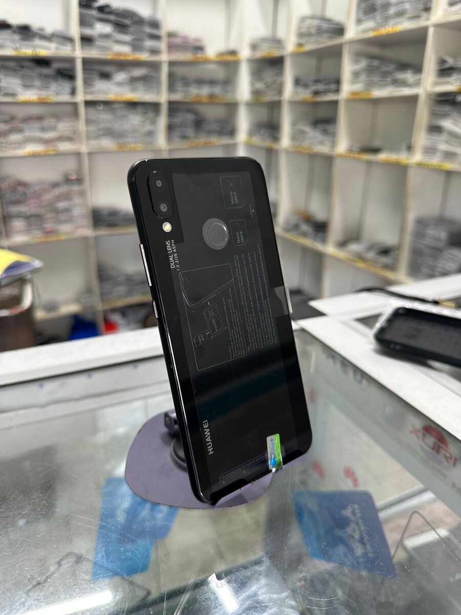 HUAWEI nova 3i (128Gb/6Ram)