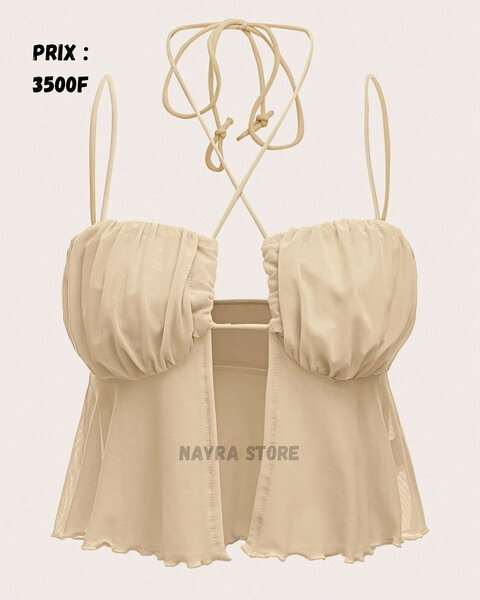 Top dos nu élégant femme