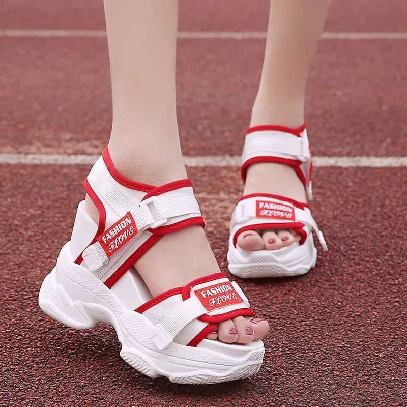 Chaussure fermée à talon