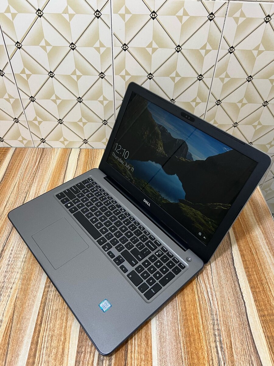*DELL INSPIRON 5567*